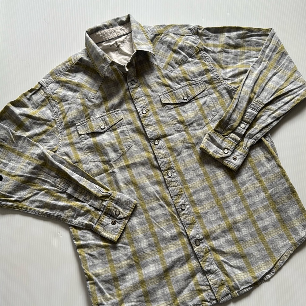 Horny Toad Men's - Gray, White & Yellow plaid snap long sleeve shirt.  Size M
